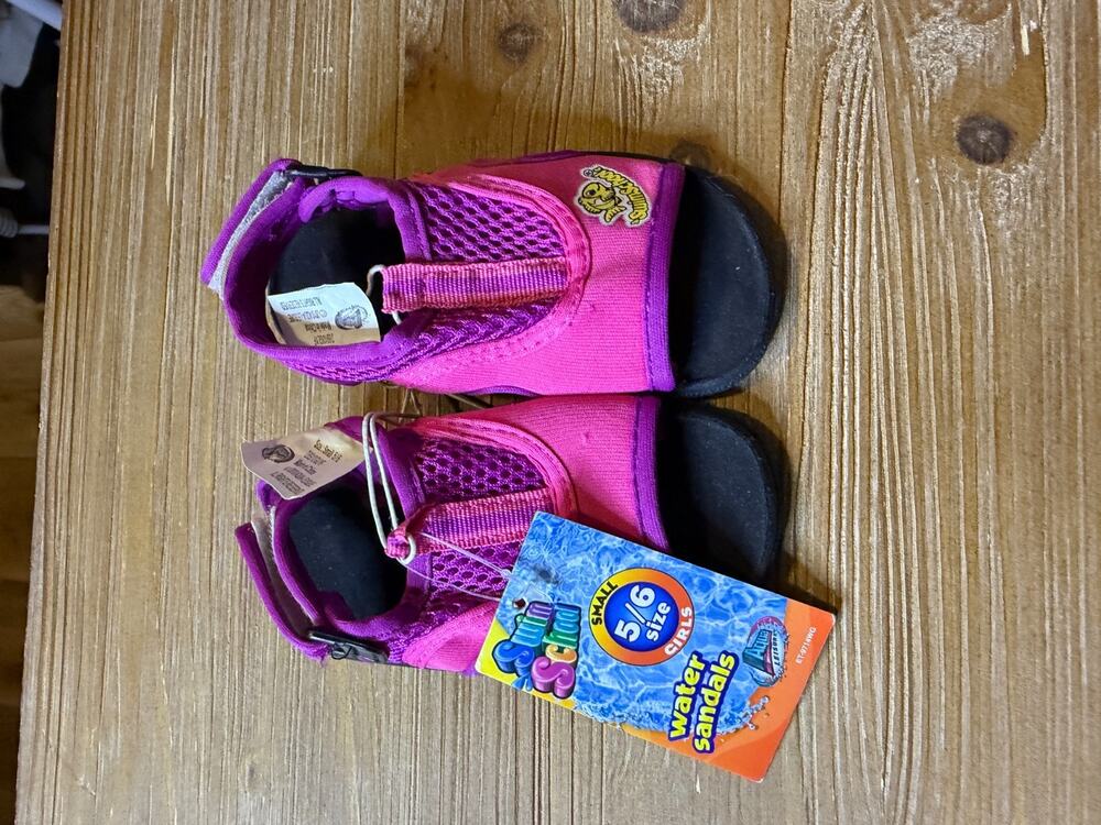 SwimSchool Girls Water Sandals – Size Small 5/6 – Brand New